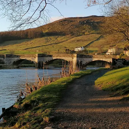 Wharfe View * Burnsall